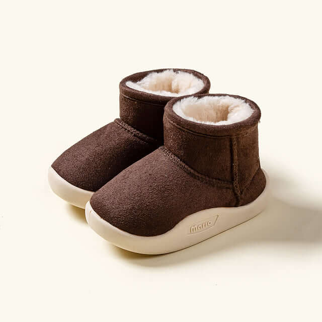 Stivaletti invernali Snow Boots marrone scuro con interno caldo e suola TPE antiscivolo, vista 3/4.